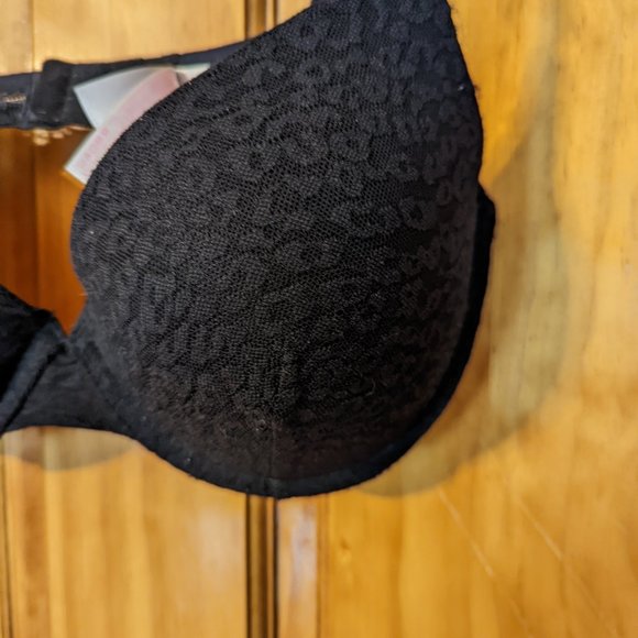 Victoria's Secret PINK Push Up - Picture 3 of 9